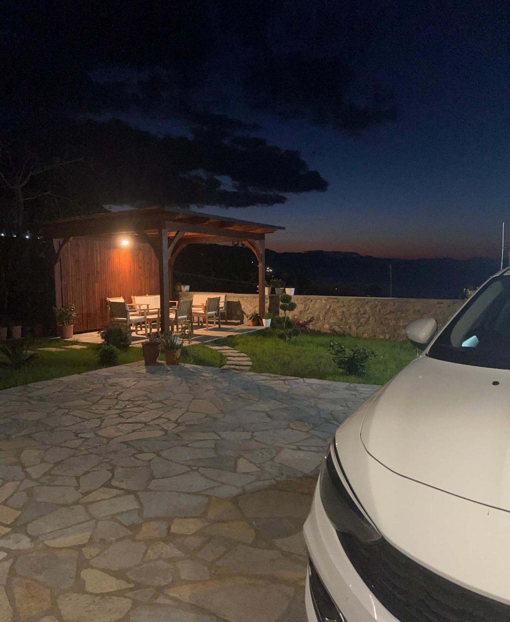 Aloha House Shkodër Exterior foto